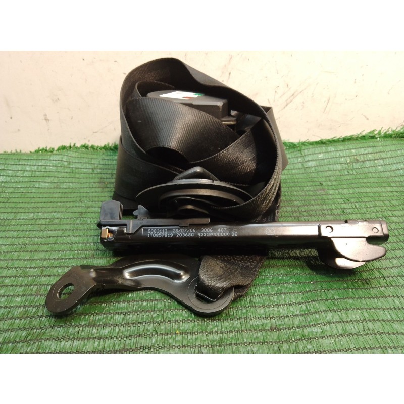 Recambio de cinturon seguridad delantero derecho para volkswagen golf plus (5m1) bluemotion edition referencia OEM IAM 604990300