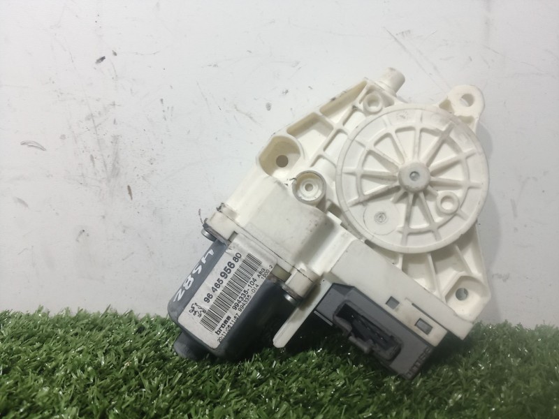 Recambio de motor elevalunas trasero izquierdo para peugeot 407 st confort referencia OEM IAM 9646595680 9646595680 0130822201