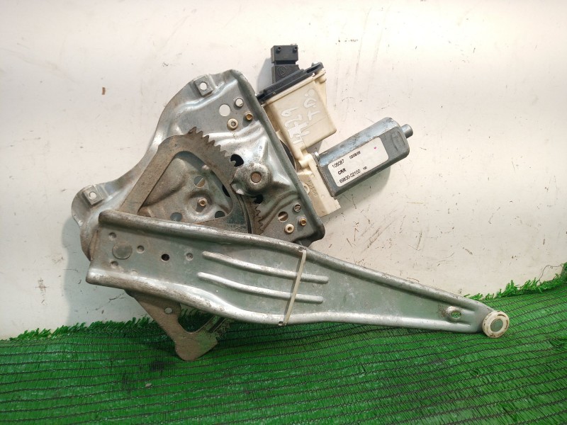 Recambio de mando elevalunas trasero derecho para toyota corolla (e12) 1.4 d-4d luna compact referencia OEM IAM 992045100 992045