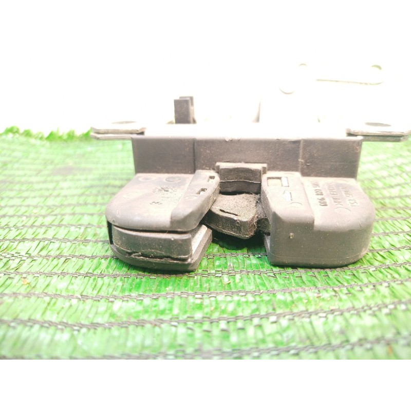 Recambio de cerradura maletero / porton para volkswagen polo (9n3) 1.4 tdi referencia OEM IAM 6Q6827505 6Q6827505 6Q6827505
