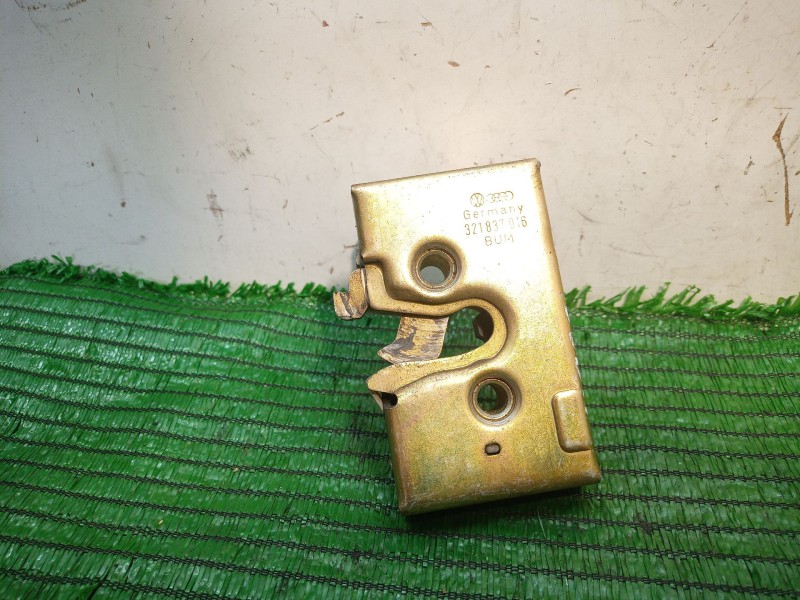 Recambio de cerradura puerta delantera derecha para volkswagen santana (327) gx referencia OEM IAM   