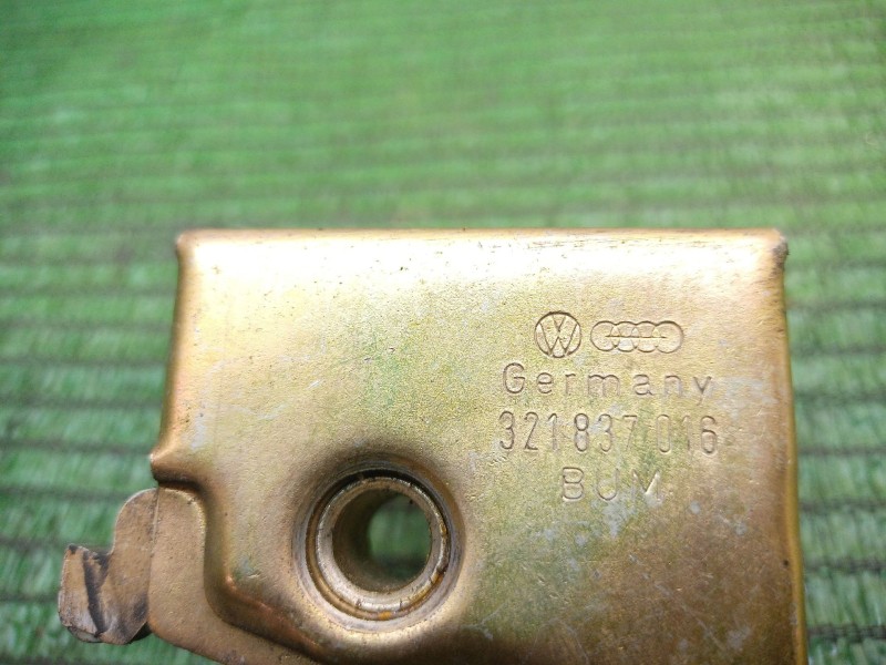 Recambio de cerradura puerta delantera derecha para volkswagen santana (327) gx referencia OEM IAM   