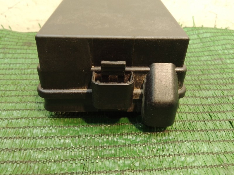 Recambio de caja reles / fusibles para chevrolet matiz s referencia OEM IAM 96427973 0064 EM09