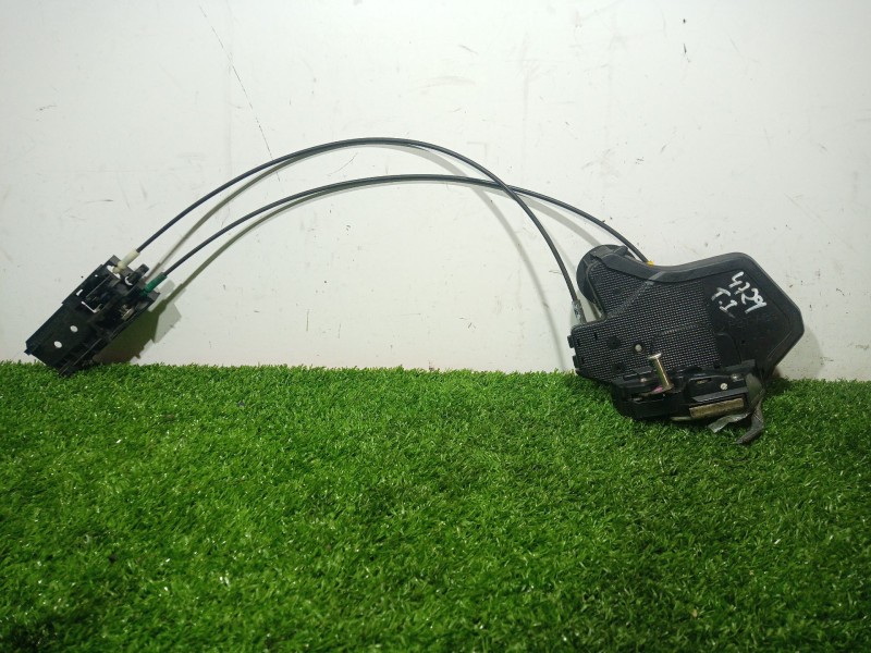 Recambio de cerradura puerta trasera izquierda para toyota corolla (e12) 1.4 d-4d luna compact referencia OEM IAM   