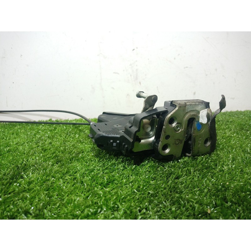 Recambio de cerradura puerta trasera izquierda para toyota corolla (e12) 1.4 d-4d luna compact referencia OEM IAM   