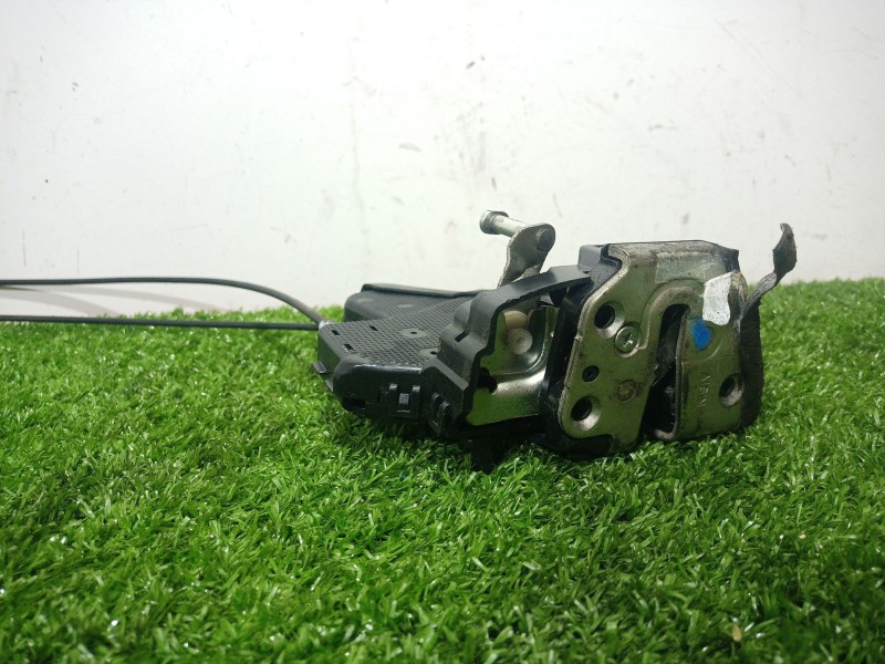 Recambio de cerradura puerta trasera izquierda para toyota corolla (e12) 1.4 d-4d luna compact referencia OEM IAM   