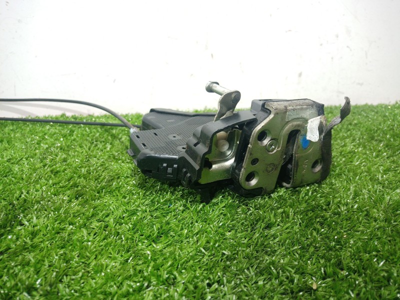 Recambio de cerradura puerta trasera izquierda para toyota corolla (e12) 1.4 d-4d luna compact referencia OEM IAM   