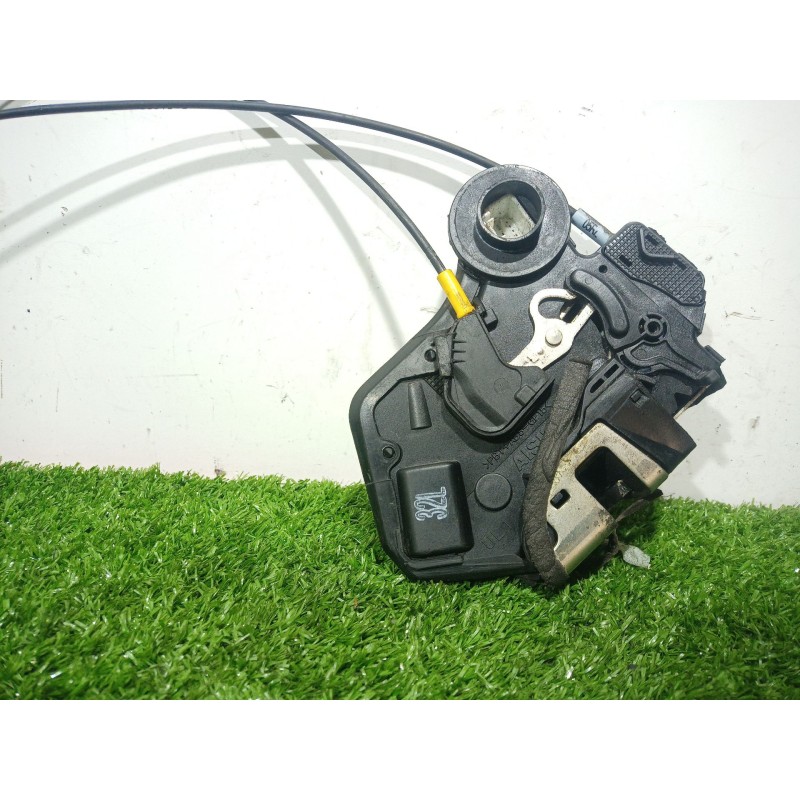 Recambio de cerradura puerta trasera izquierda para toyota corolla (e12) 1.4 d-4d luna compact referencia OEM IAM   