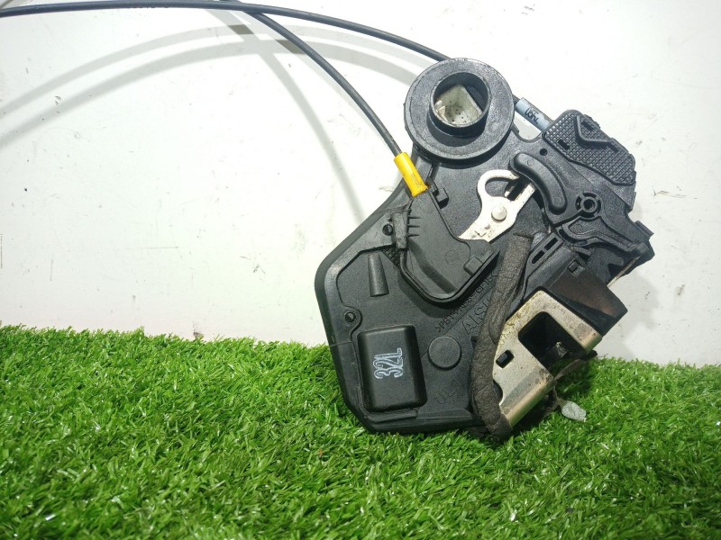 Recambio de cerradura puerta trasera izquierda para toyota corolla (e12) 1.4 d-4d luna compact referencia OEM IAM   