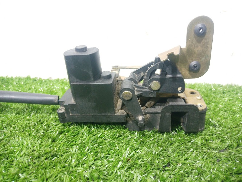 Recambio de cerradura puerta trasera derecha para land rover range rover (lp) dse (100kw) referencia OEM IAM   