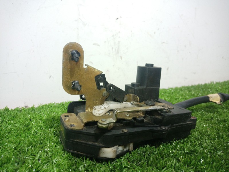 Recambio de cerradura puerta trasera derecha para land rover range rover (lp) dse (100kw) referencia OEM IAM   