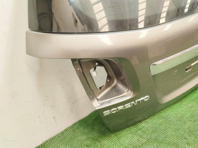 Recambio de porton trasero para kia sorento ii (xm) 2.4 cvvt referencia OEM IAM   