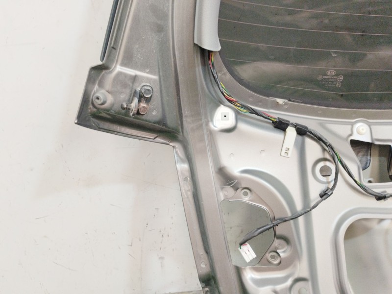 Recambio de porton trasero para kia sorento ii (xm) 2.4 cvvt referencia OEM IAM   