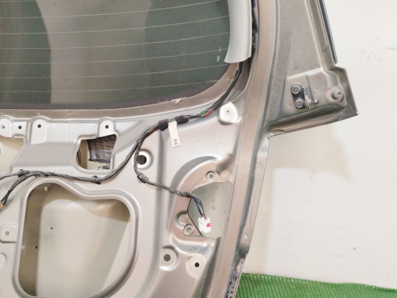 Recambio de porton trasero para kia sorento ii (xm) 2.4 cvvt referencia OEM IAM   