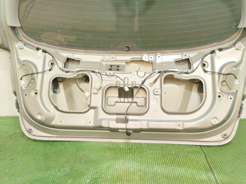 Recambio de porton trasero para kia sorento ii (xm) 2.4 cvvt referencia OEM IAM   