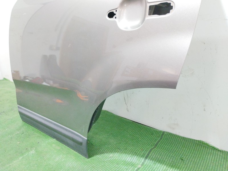 Recambio de puerta trasera izquierda para kia sorento ii (xm) 2.4 cvvt referencia OEM IAM   