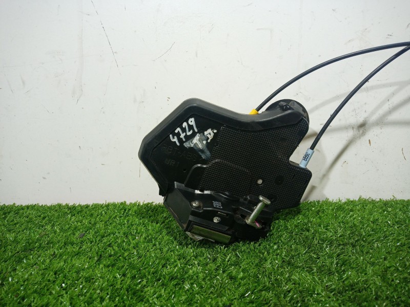 Recambio de cerradura puerta trasera derecha para toyota corolla (e12) 1.4 d-4d luna compact referencia OEM IAM   