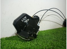 Recambio de cerradura puerta trasera derecha para toyota corolla (e12) 1.4 d-4d luna compact referencia OEM IAM    2