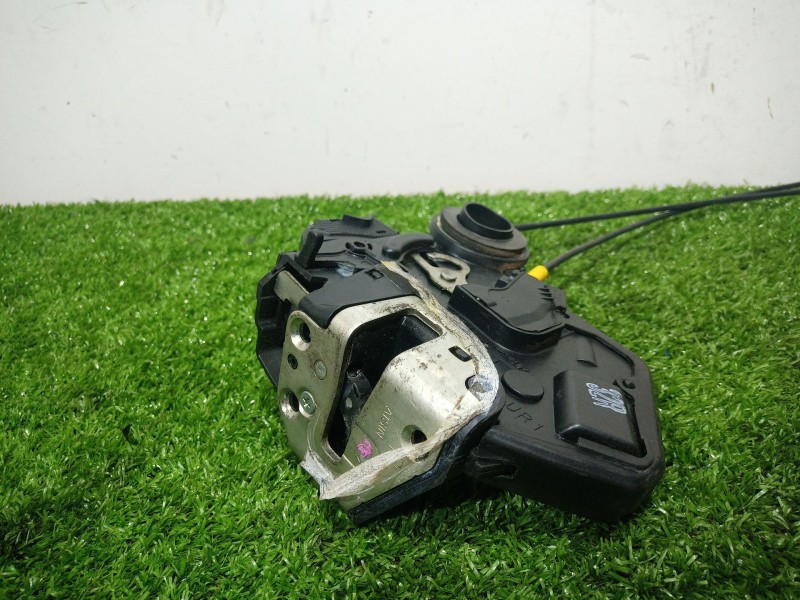 Recambio de cerradura puerta trasera derecha para toyota corolla (e12) 1.4 d-4d luna compact referencia OEM IAM   