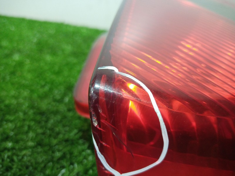 Recambio de piloto trasero izquierdo para mitsubishi carisma (da_) 1.6 (da1a) referencia OEM IAM 151085 151085 151085