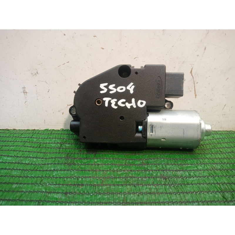 Recambio de motor techo electrico para kia sorento ii (xm) 2.4 cvvt referencia OEM IAM 2216477A 2216477A 2216477A