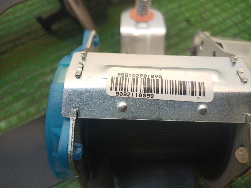 Recambio de cinturon seguridad trasero izquierdo para kia sorento ii (xm) 2.4 cvvt referencia OEM IAM 898102P0 898102P0 898102P0