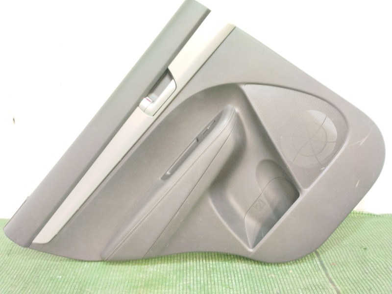 Recambio de guarnecido puerta trasera izquierda para kia sorento ii (xm) 2.4 cvvt referencia OEM IAM   
