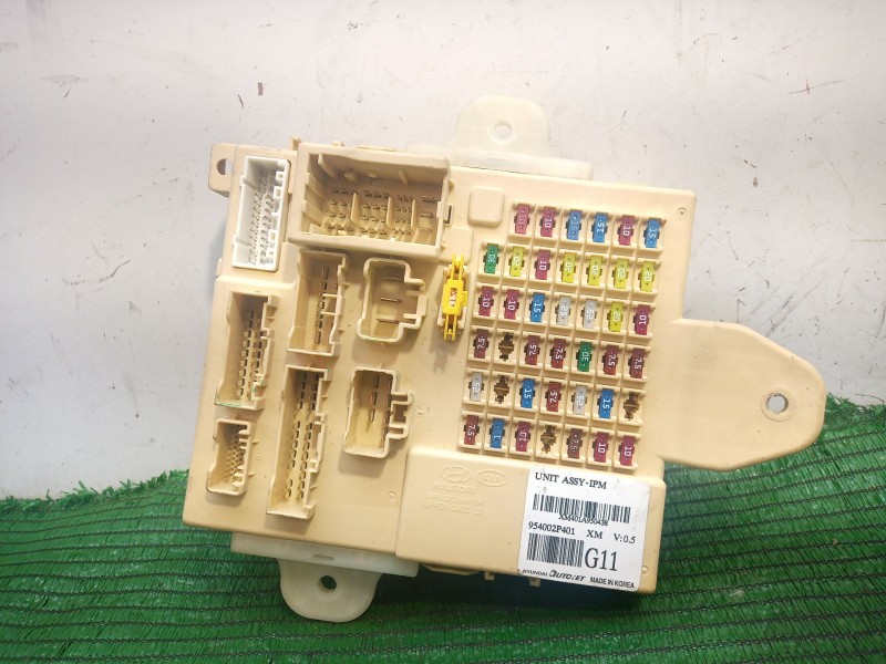 Recambio de caja reles / fusibles para kia sorento ii (xm) 2.4 cvvt referencia OEM IAM 954002P 954002P 954002P