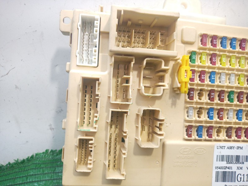 Recambio de caja reles / fusibles para kia sorento ii (xm) 2.4 cvvt referencia OEM IAM 954002P 954002P 954002P