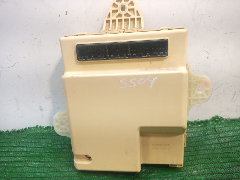 Recambio de caja reles / fusibles para kia sorento ii (xm) 2.4 cvvt referencia OEM IAM 954002P 954002P 954002P