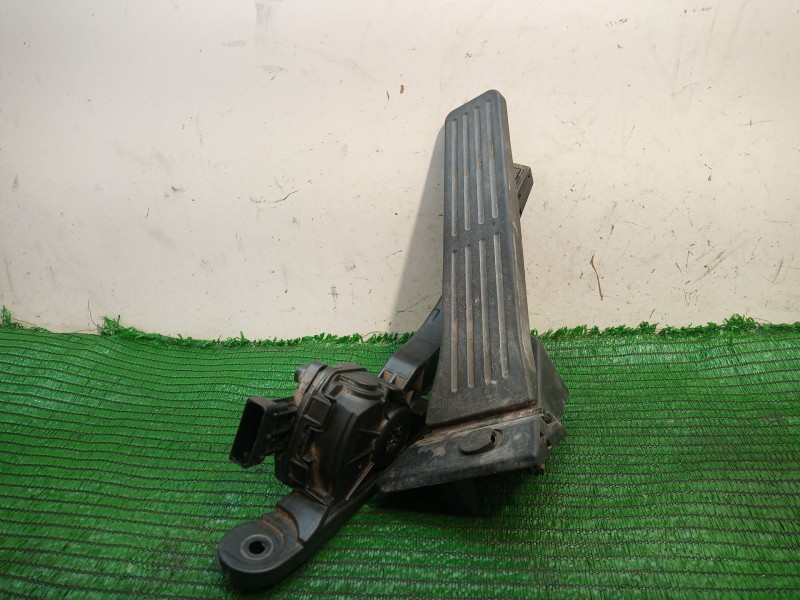 Recambio de pedal acelerador para kia sorento ii (xm) 2.4 cvvt referencia OEM IAM   