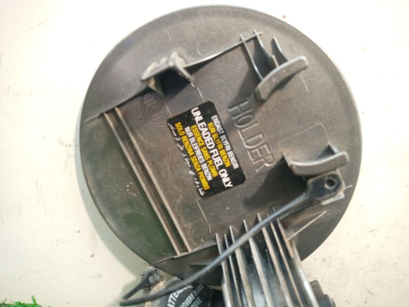 Recambio de tapa exterior combustible para kia sorento ii (xm) 2.4 cvvt referencia OEM IAM 695102P 695102P695102P 695102P