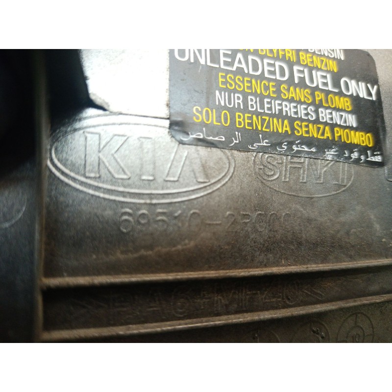 Recambio de tapa exterior combustible para kia sorento ii (xm) 2.4 cvvt referencia OEM IAM 695102P 695102P695102P 695102P