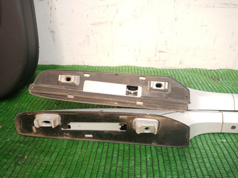 Recambio de barras techo para kia sorento ii (xm) 2.4 cvvt referencia OEM IAM 872742P 872742P 872742P