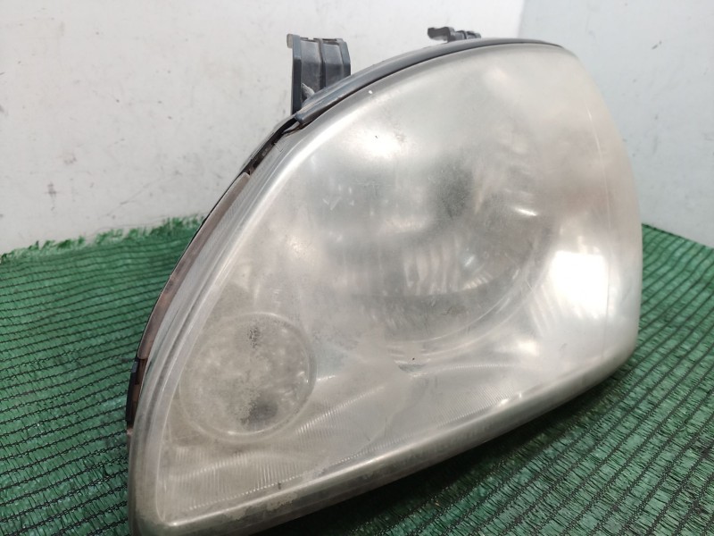 Recambio de faro izquierdo para kia carens referencia OEM IAM   
