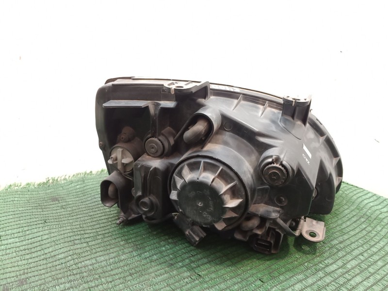 Recambio de faro izquierdo para kia carens referencia OEM IAM   