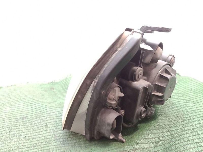 Recambio de faro izquierdo para kia carens referencia OEM IAM   