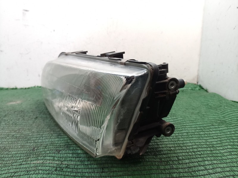Recambio de faro izquierdo para nissan almera i (n15) 1.6 referencia OEM IAM   