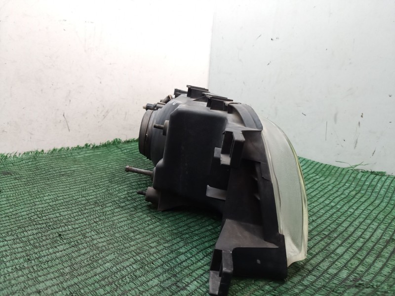 Recambio de faro izquierdo para nissan almera i (n15) 1.6 referencia OEM IAM   