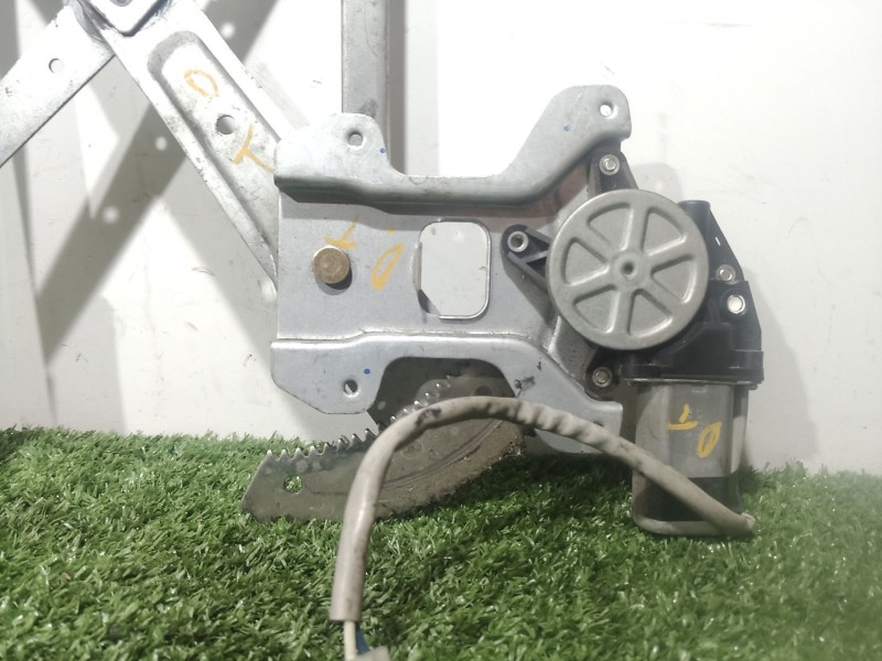 Recambio de mando elevalunas delantero izquierdo para daewoo matiz cd referencia OEM IAM SINREF SIN REF SIN REF