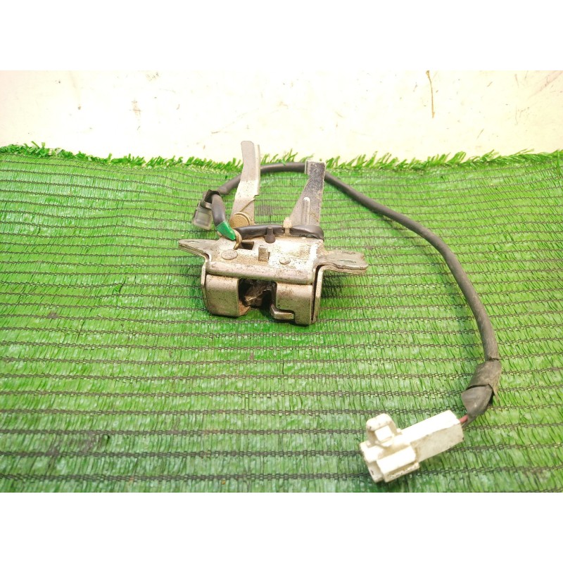 Recambio de cerradura maletero / porton para toyota yaris (ncp1/nlp1/scp1) 1.0 linea luna referencia OEM IAM SINREF SIN REF SIN 