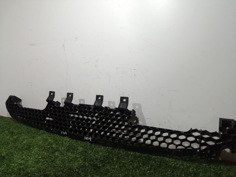 Recambio de rejilla delantera para kia sorento ii (xm) 2.4 cvvt referencia OEM IAM   