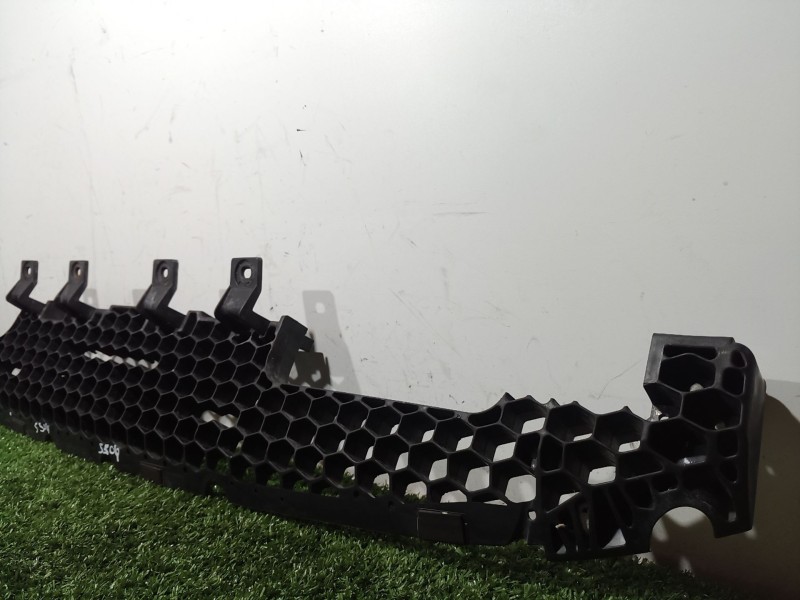 Recambio de rejilla delantera para kia sorento ii (xm) 2.4 cvvt referencia OEM IAM   