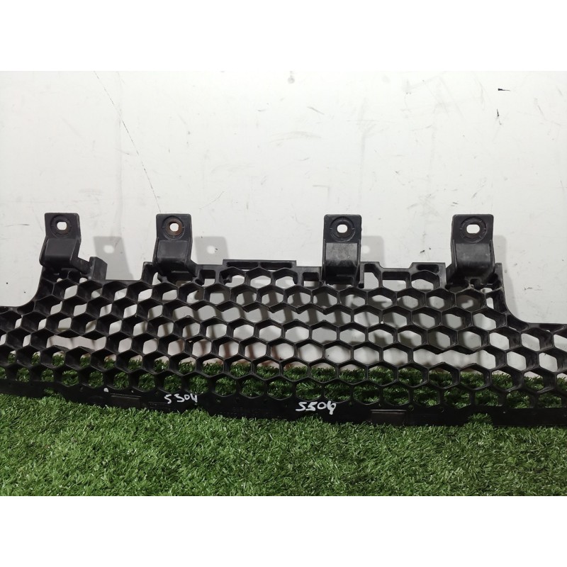 Recambio de rejilla delantera para kia sorento ii (xm) 2.4 cvvt referencia OEM IAM   