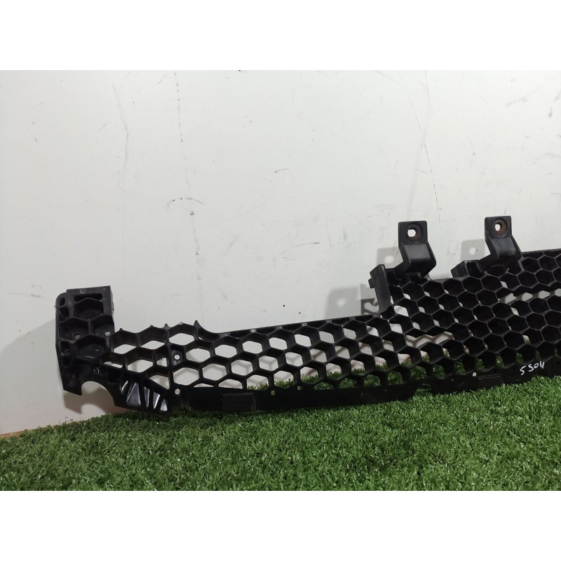 Recambio de rejilla delantera para kia sorento ii (xm) 2.4 cvvt referencia OEM IAM   