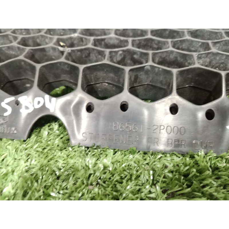 Recambio de rejilla delantera para kia sorento ii (xm) 2.4 cvvt referencia OEM IAM   