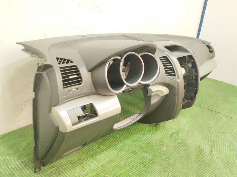 Recambio de salpicadero para kia sorento ii (xm) 2.4 cvvt referencia OEM IAM   