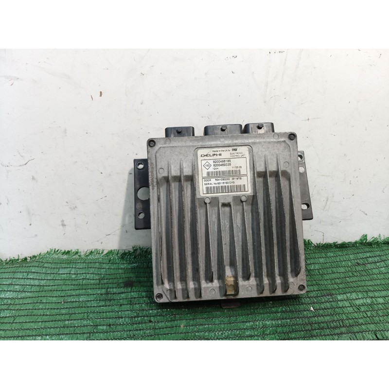 Recambio de centralita motor uce para renault clio ii fase ii (b/cb0) authentique confort referencia OEM IAM 82004693 82004693 8