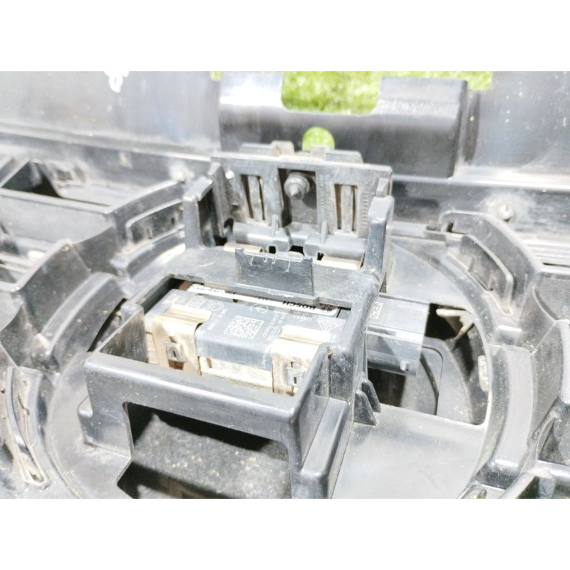 Recambio de rejilla delantera para volkswagen passat b8 variant (3g5, cb5) 2.0 tdi 4motion referencia OEM IAM 8W1959595D 8W19595