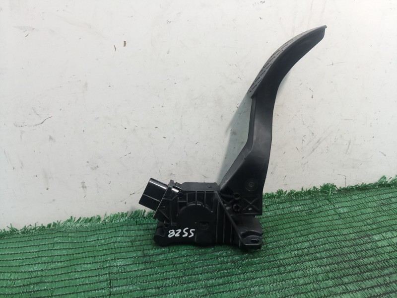Recambio de pedal acelerador para volkswagen passat b8 variant (3g5, cb5) 2.0 tdi 4motion referencia OEM IAM   
